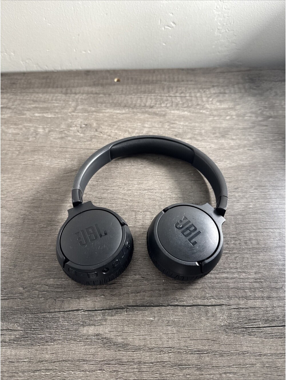 JBL Tune 670NC Adaptive Noise Cancelling Wireless Foldable On-Ear Headphones